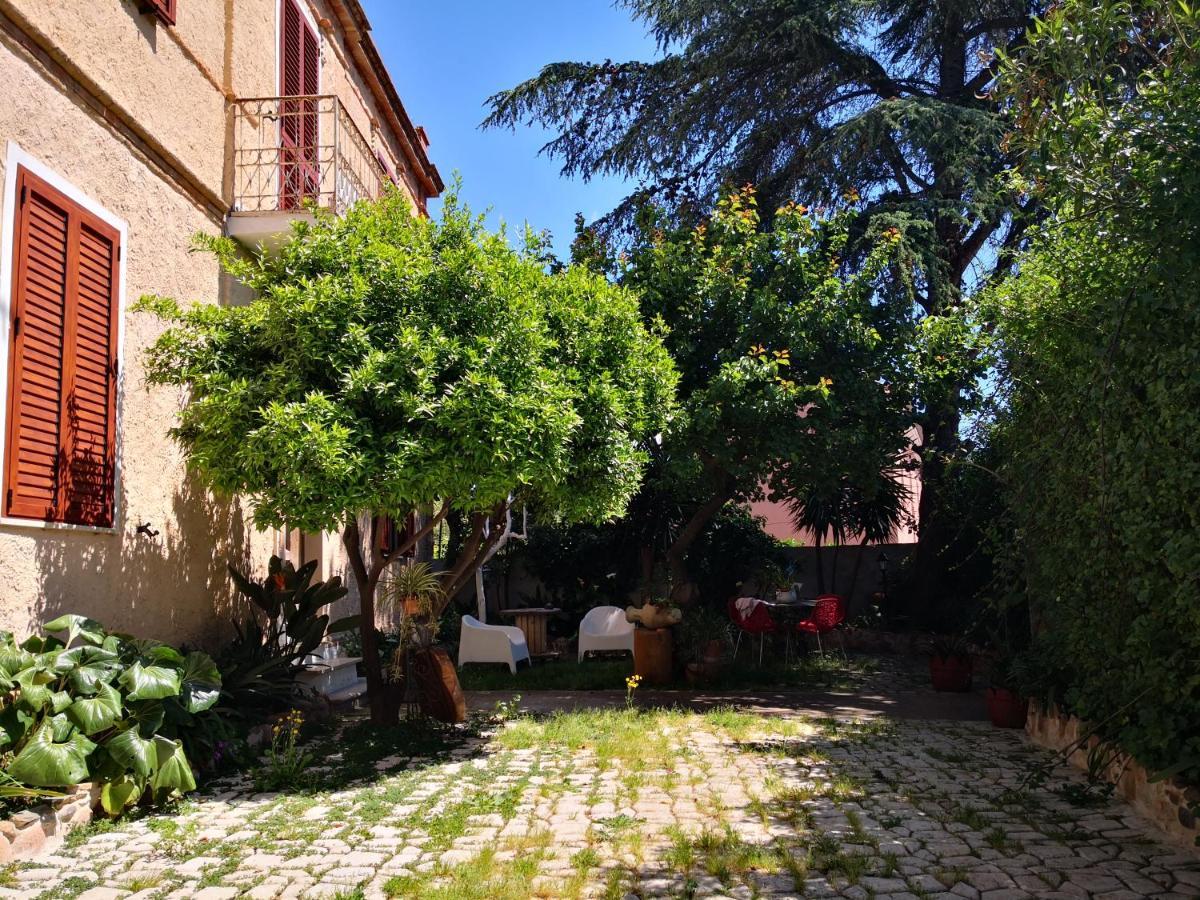 Bed and Breakfast Zia Chiarina San Nicolo Gerrei Zewnętrze zdjęcie